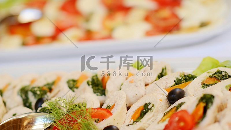 餐饮加盟与自营：两种经营模式的深度解析